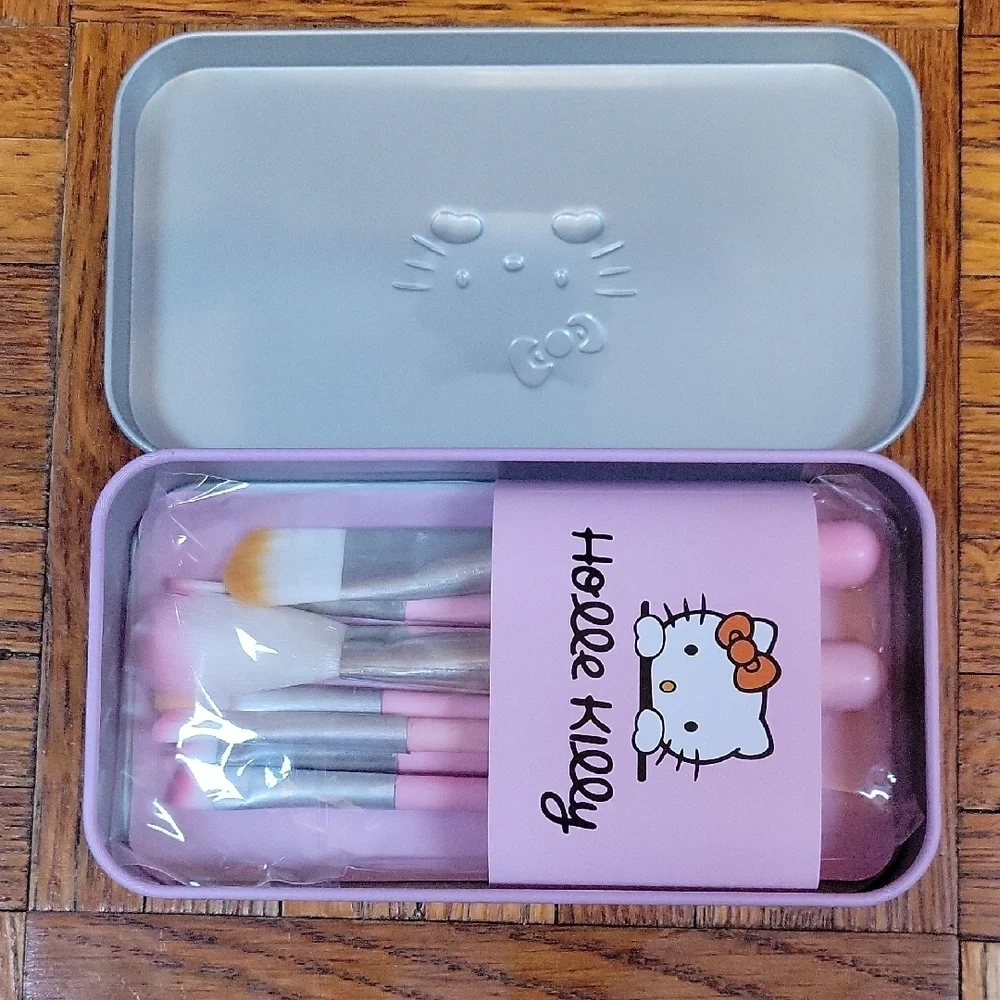 Hello Kitty Lot with Makeup Sponges and Tin with Makeup Brushes New in Packaging